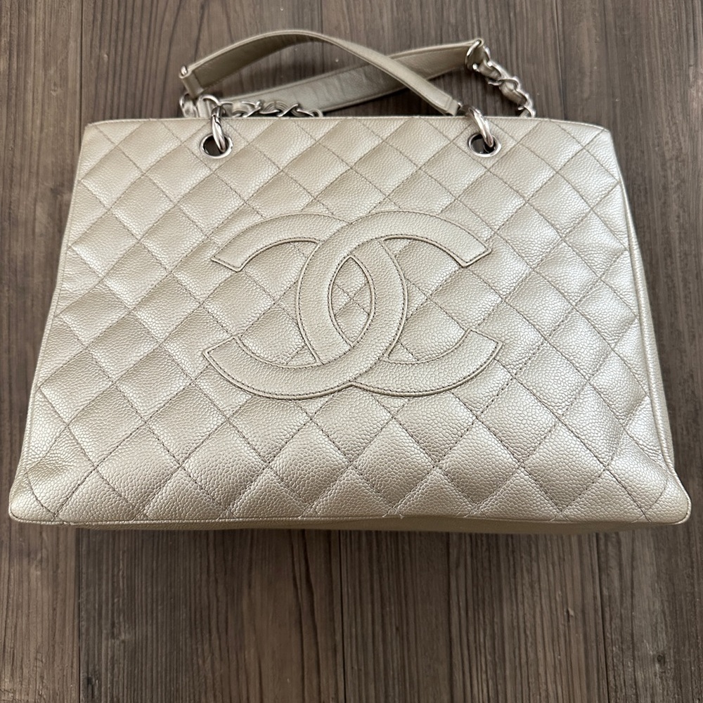 100% genuine CHANEL grand shopping tote bag - Picture 3 of 8